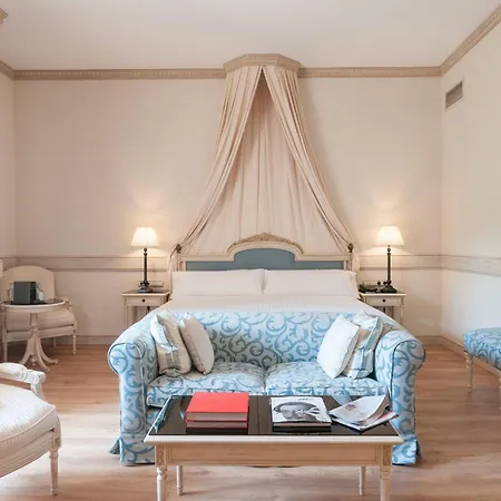 Hotel Eugenia De Montijo, Autograph Collection
