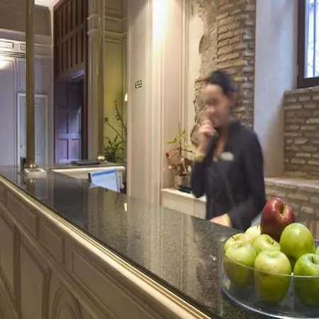 Eugenia De Montijo, Autograph Collection Hotel 5*